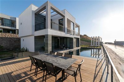Seafront Bodrum Luxury Villas And Apartments – Main view of villa and private pool