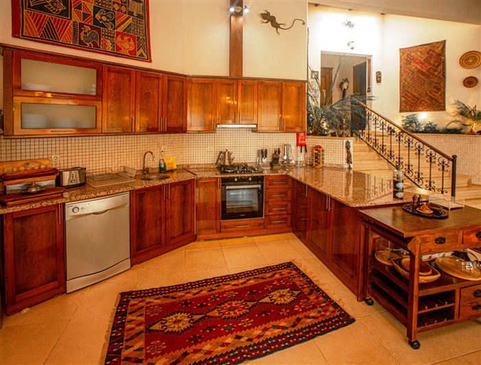 Image No.8-4 Bed Bungalow for sale