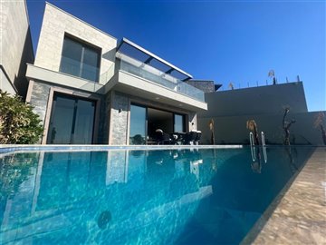 Enticing Luxury Villas In Bodrum For Sale - Private swimming pool