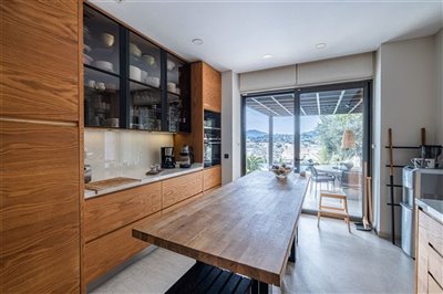 A meticulous Single-Storey Yalikavak Property For Sale - Beautifully designed kitchen