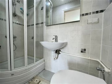 Notable Alanya Property For Sale – Ensuite bathroom