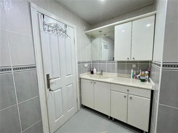 Notable Alanya Property For Sale – Family bathroom