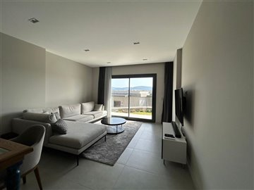 Impeccable Bodrum Apartment For Sale - Plenty of natural sunlight from windows