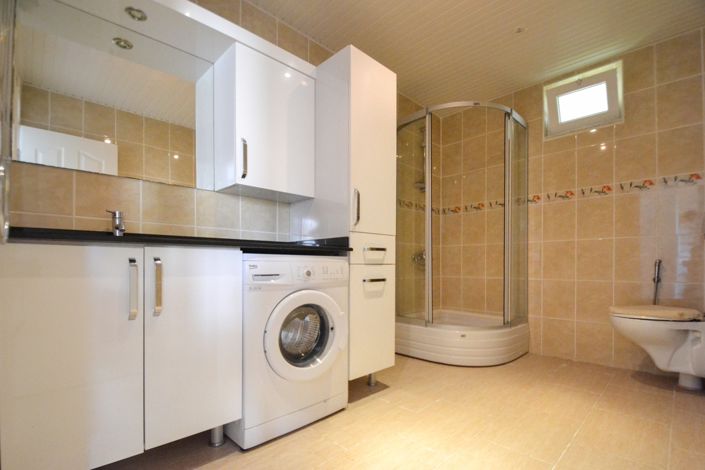 Image No.11-3 Bed Apartment for sale