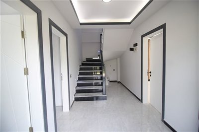 Detached Four-Bed Private Didim Villa For Sale – Entrance hallway with stylish staircase