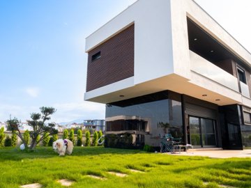 Detached State-Of-The-Art Kusadasi Villa - Stunning duplex villa and gardens