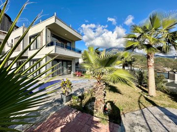 Unique Smart Home Property For Sale In Alanya - A villa in paradise