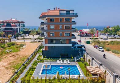 Sea View 2-Bed Alanya Apartment Just 100m From The Beach - Modern apartment with shared pool and sea views