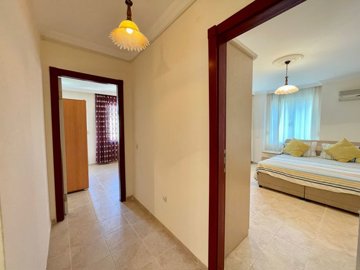Impeccable Alanya Apartment For Sale – Apartment's hallway