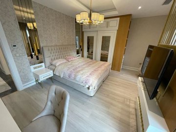New Luxury Golf Villas- Spacious Double Bedroom