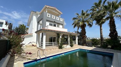 Charming Detached Villa For Sale in Belek, Antalya - Stunning four-bedroom villa with pool
