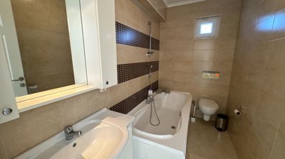 Charming Detached Villa For Sale in Belek, Antalya - En suite bathroom