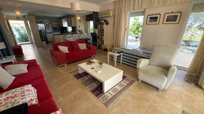 Charming Detached Villa For Sale in Belek, Antalya - Light and airy living space