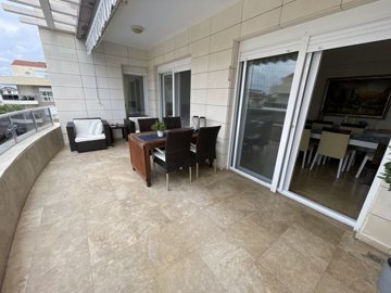 Spacious Duplex Apartment For Sale in Antalya - Vast balcony ideal for entertaining
