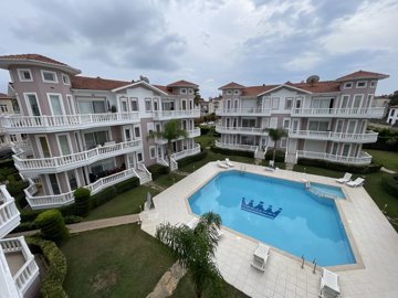 Light-Filled Apartment In Belek For Sale - Large communal pool and sun terraces