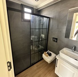 Exclusive 5-Bedroom Villa In Dalyan For Sale - Ensuite bathroom