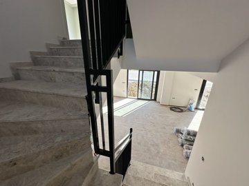 Exclusive 5-Bedroom Villa In Dalyan For Sale - A gorgeous marble staircase