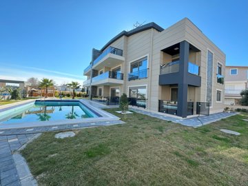 Trendy Apartment In Antalya For Sale - Low-rise apartment block