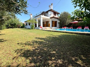 Charming Private Dalyan Property For Sale - Very large private gardens