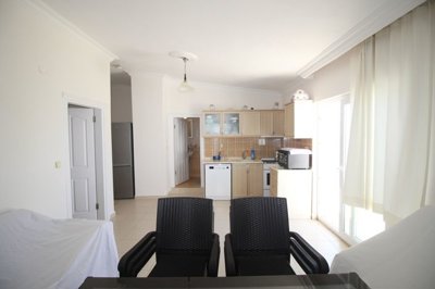 Ideally Located 3-Bedroom Didim Property For Sale – A bright and airy living space