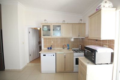 Ideally Located 3-Bedroom Didim Property For Sale – Fully fitted kitchen with white goods