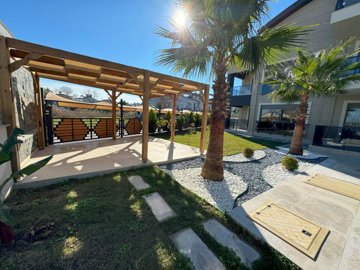 Exceptional Belek Apartment In Antalya For Sale - Exterior pergola seating areas