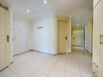 A Must-See Alanya Property For Sale – Entrance hallway
