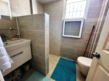 Dalyan Garden Apartment For Sale Near The Town - Updated modern bathroom