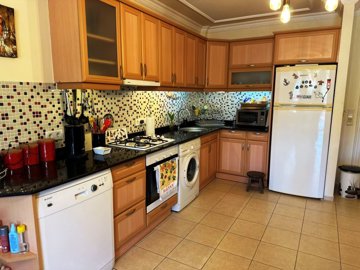 Dalyan Garden Apartment For Sale Near The Town - Spacious kitchen featuring all white goods