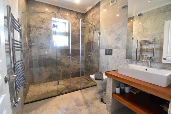 Image No.8-4 Bed Villa for sale