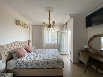 Beautiful Sea View Didim Penthouse Apartment For Sale – A spacious beautifully furnished bedroom