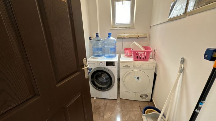 Image No.10-4 Bed Villa for sale