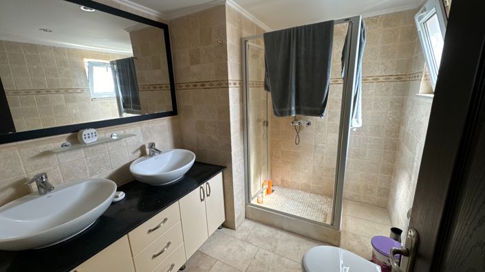 Image No.19-4 Bed Villa for sale