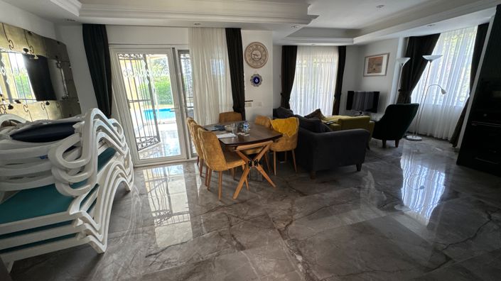 Image No.5-4 Bed Villa for sale