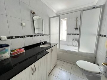 Delightful Triplex Villa In For Sale In Belek - Fully installed bathroom with tub