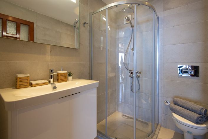 Image No.9-3 Bed Villa for sale