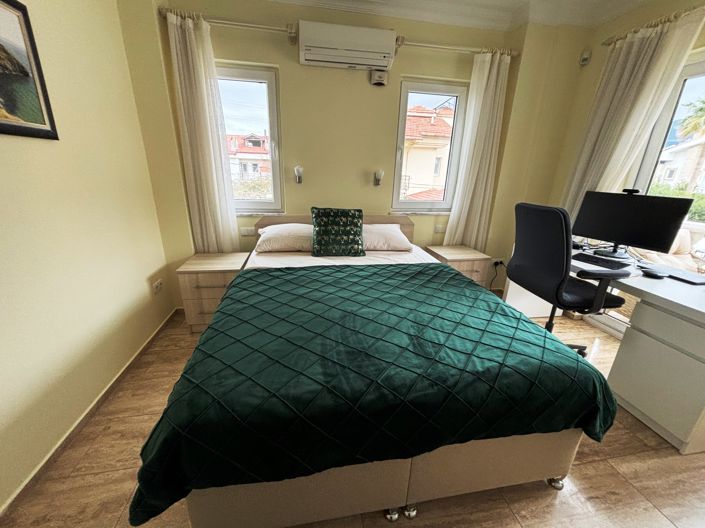 Image No.18-4 Bed Villa for sale