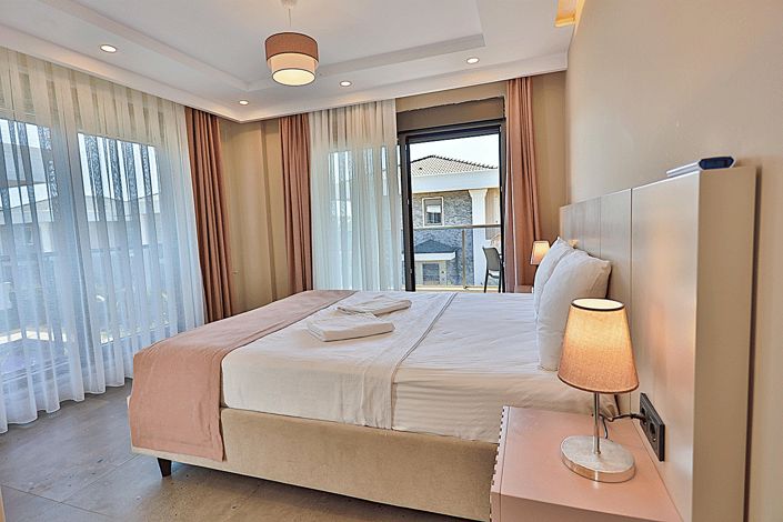 Image No.14-3 Bed Villa for sale