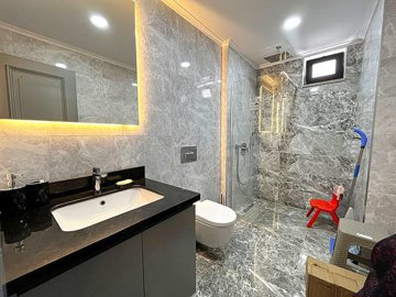 Exquisite Fully Furnished Kargicak Apartment For Sale - Modern bathroom
