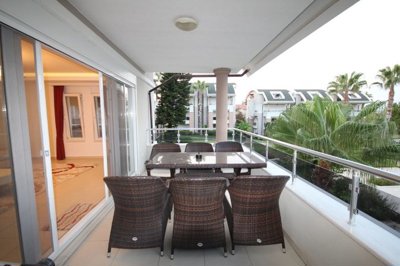 Side 3-Bed Penthouse - Resort Complex - Alfresco dining