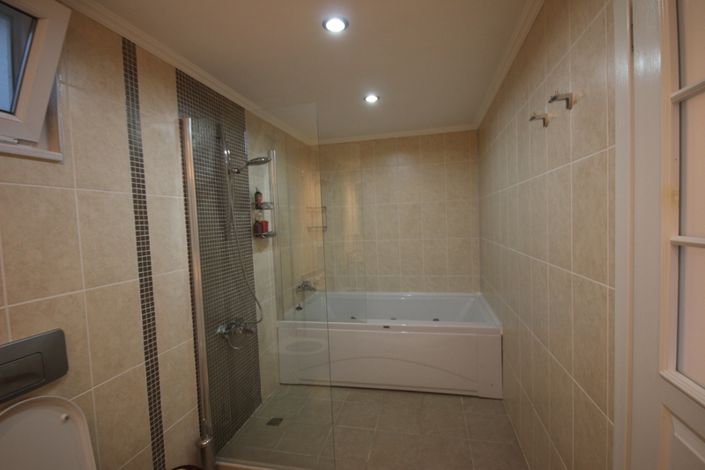 Image No.16-3 Bed Penthouse for sale