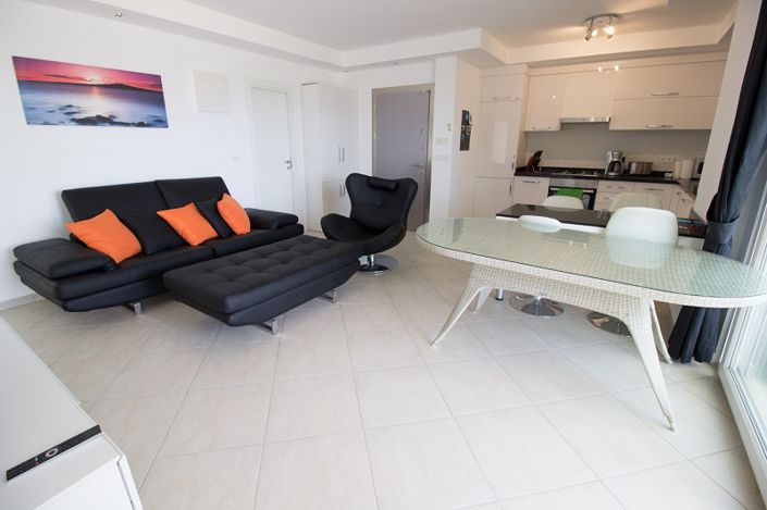 Image No.7-2 Bed Apartment for sale