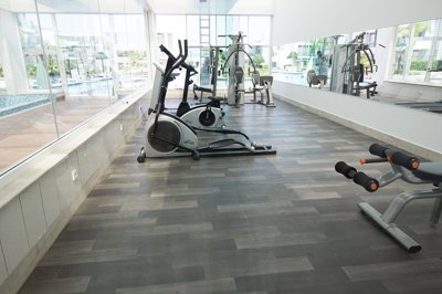 Luxury 2-Bed Side Apartment - Gym