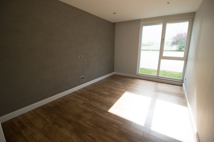 Image No.15-3 Bed Apartment for sale