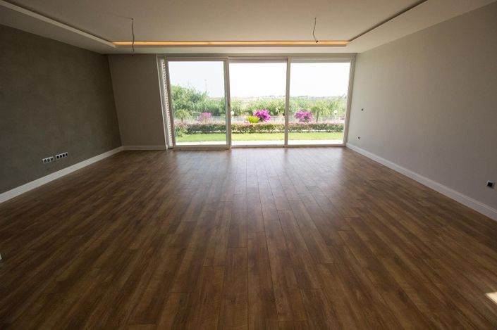 Image No.8-3 Bed Apartment for sale