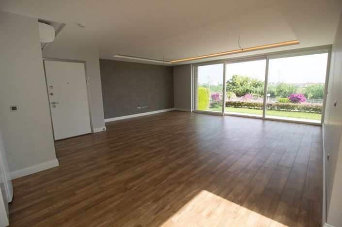 Image No.9-3 Bed Apartment for sale