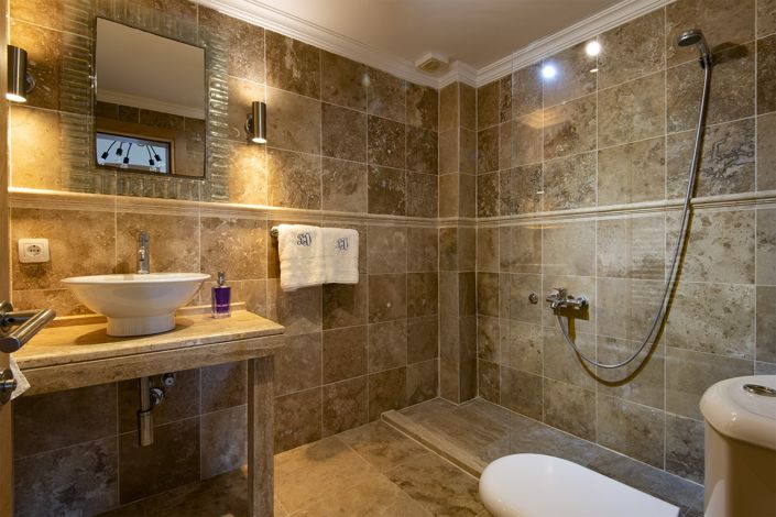 Image No.20-3 Bed Villa for sale