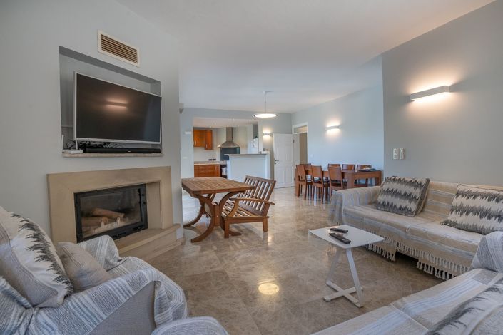 Image No.6-Villa de 4 chambres à vendre à Akkaya