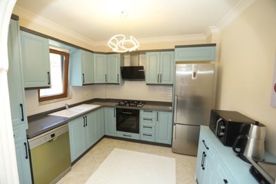 A Colorful Dalyan Villa For Sale With A Private Pool - Pretty modern kitchen