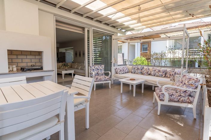 Image No.11-3 Bed Apartment for sale